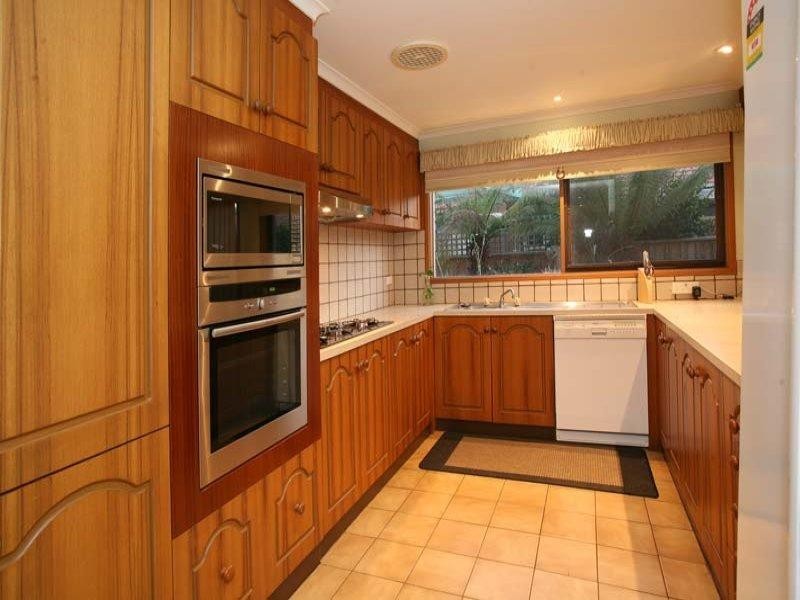 35 Madigan Drive, Glen Waverley VIC 3150