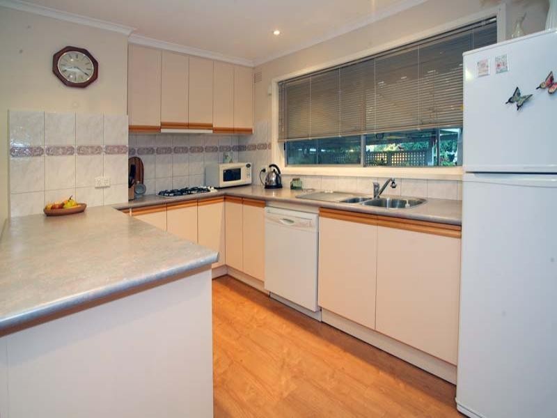 25 Huxley Avenue, Mulgrave VIC 3170