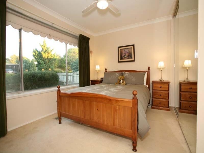 25 Huxley Avenue, Mulgrave VIC 3170