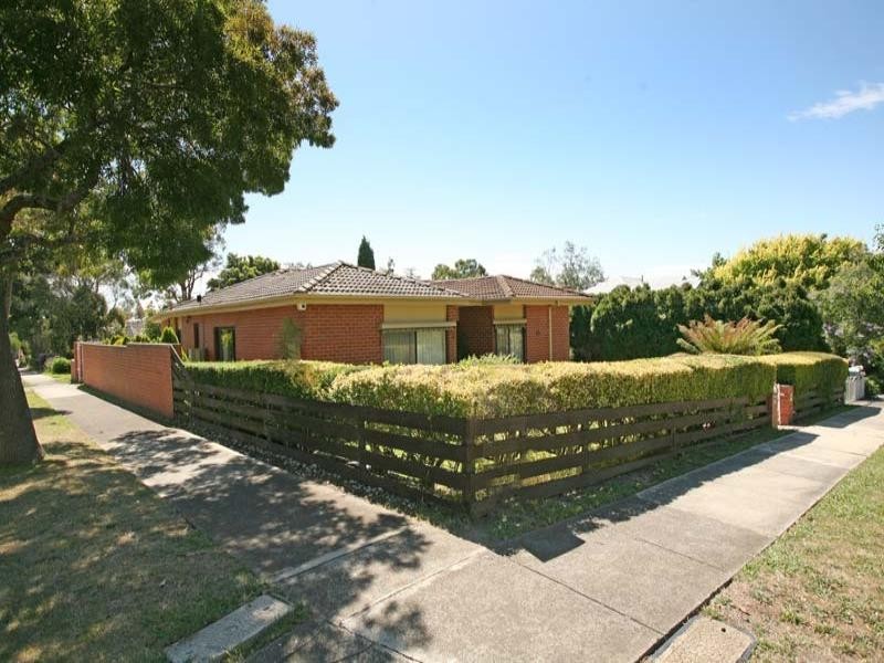 22 Halls Parade, Mitcham VIC 3132