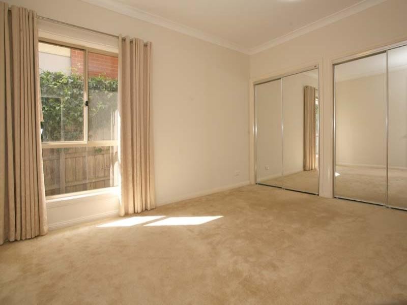 2/3 Harvie Street, Glen Waverley VIC 3150