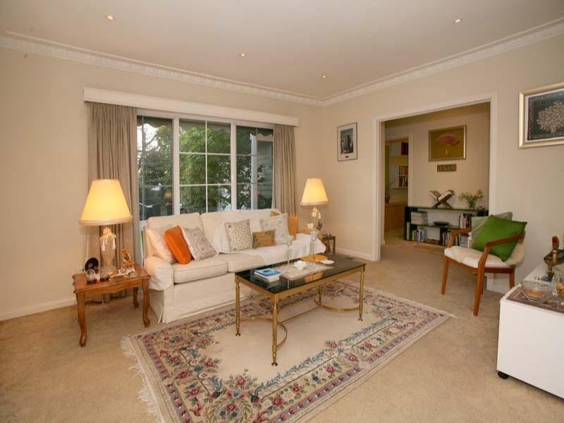 12 Allen Street, Glen Waverley VIC 3150