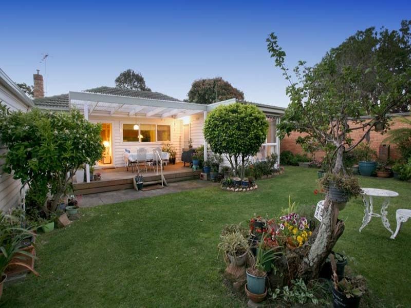 12 Allen Street, Glen Waverley VIC 3150