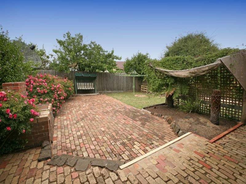 22 Brahmin Avenue, Wheelers Hill VIC 3150