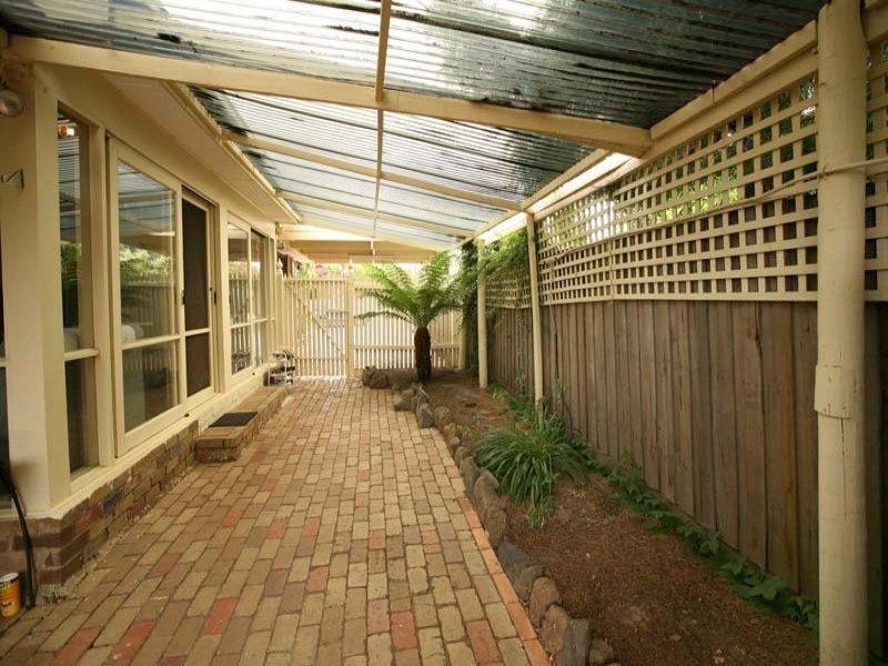 22 Brahmin Avenue, Wheelers Hill VIC 3150