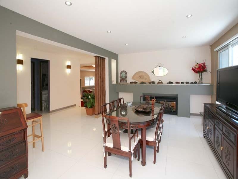 5 Delfin Court, Glen Waverley VIC 3150