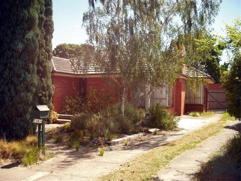 19 Owens Road, Glen Waverley VIC 3150