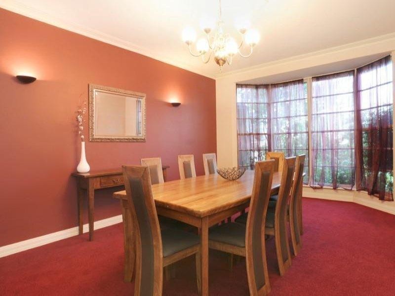 4 Carmel Court, Balwyn VIC 3103