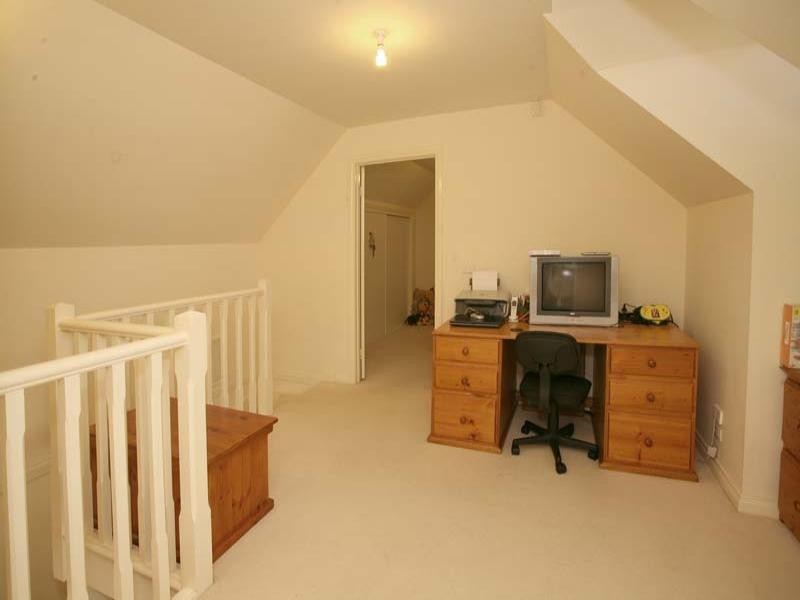 1/17 Landridge Street, Glen Waverley VIC 3150