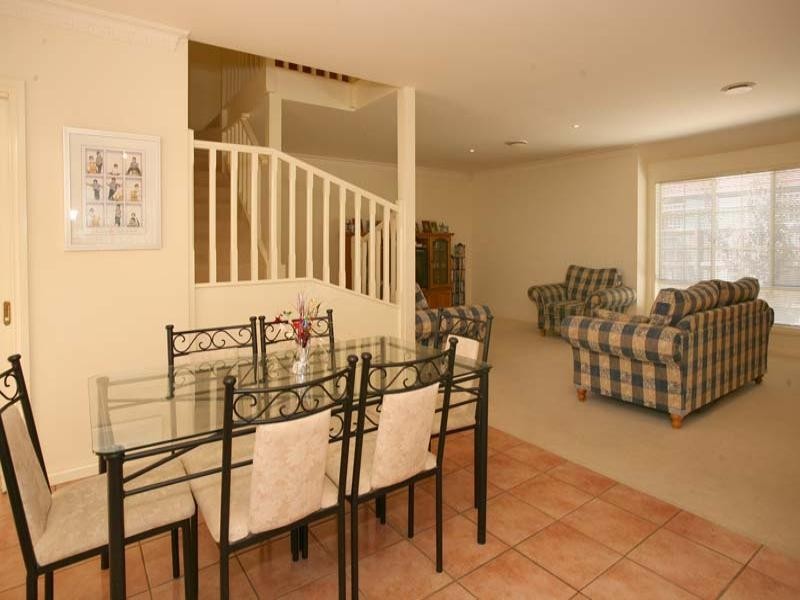 1/17 Landridge Street, Glen Waverley VIC 3150