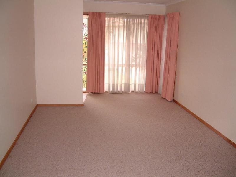 24 Robinson Drive, Burwood VIC 3125