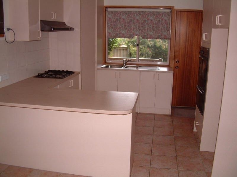 24 Robinson Drive, Burwood VIC 3125