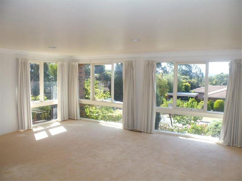 31 Atheldene Drive, Glen Waverley VIC 3150
