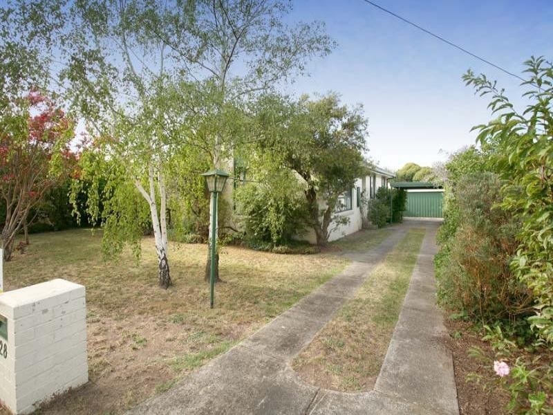 28 Earlwood Drive, Wheelers Hill VIC 3150