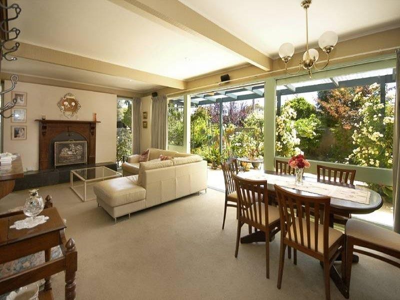 6 Oakton Close, Wheelers Hill VIC 3150