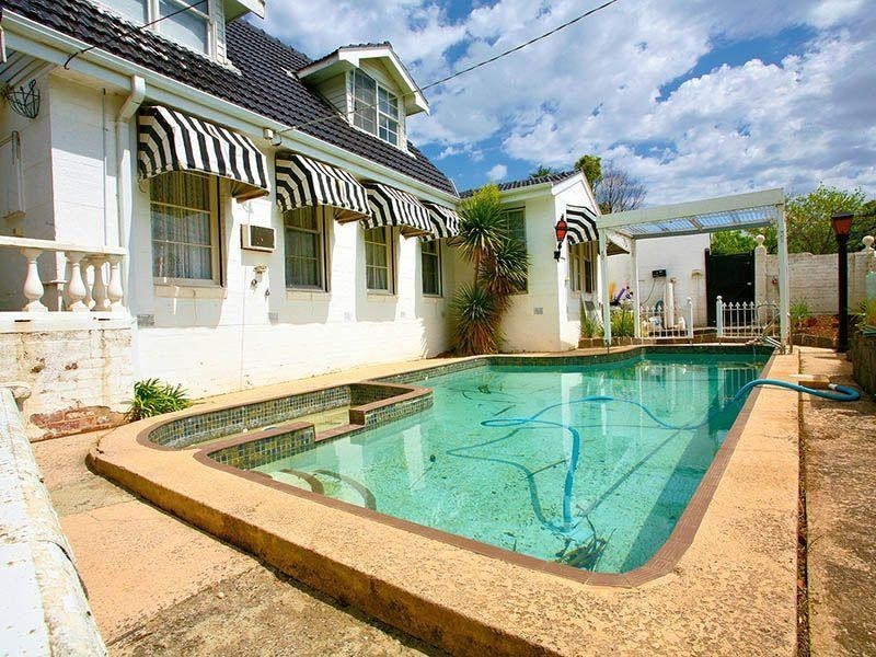 131 Lawrence Road, Mount Waverley VIC 3149