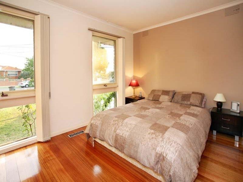 135 Hansworth Street, Mulgrave VIC 3170