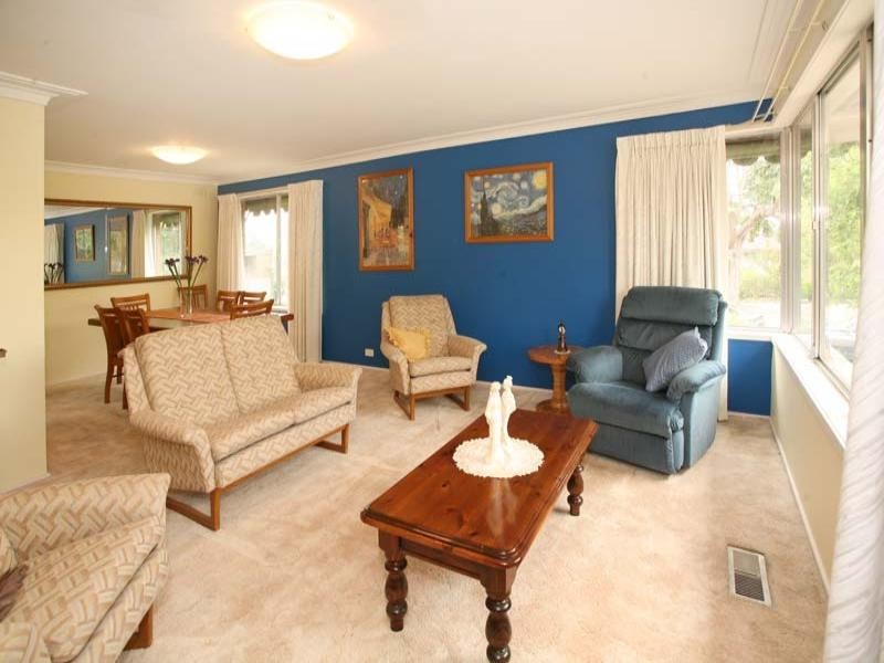 4 Shaftsbury Drive, Mulgrave VIC 3170