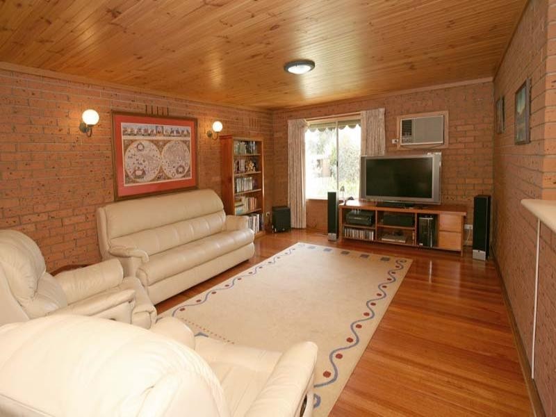 4 Shaftsbury Drive, Mulgrave VIC 3170
