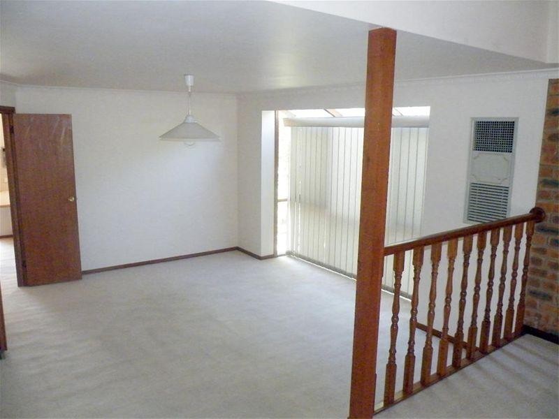 12 Glencroft Terrace, Wheelers Hill VIC 3150