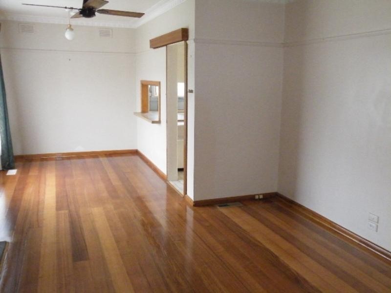 19 Madeline Street, Glen Waverley VIC 3150