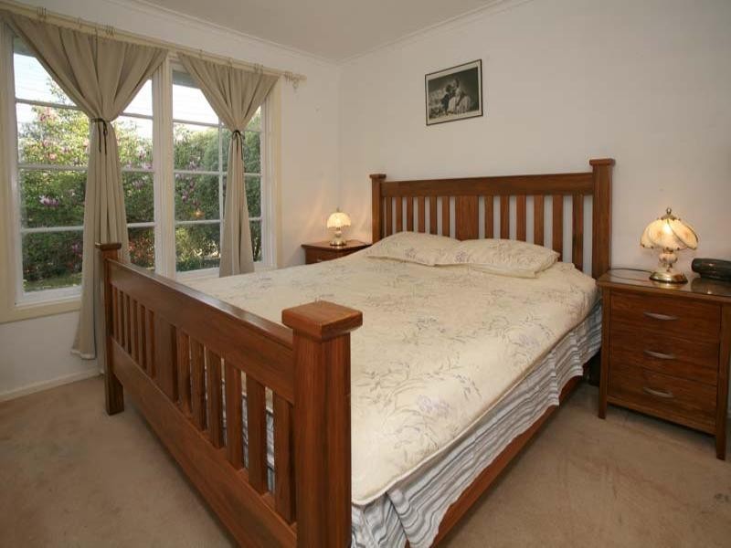 9 Sim Street, Mount Waverley VIC 3149