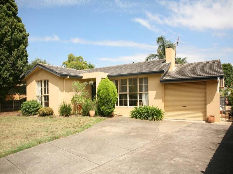 13 Stratford Court, Mulgrave VIC 3170