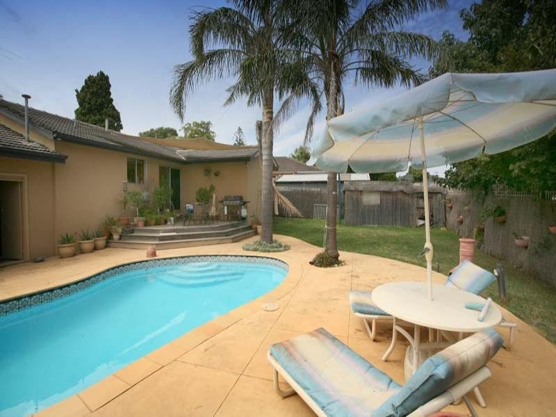 13 Stratford Court, Mulgrave VIC 3170