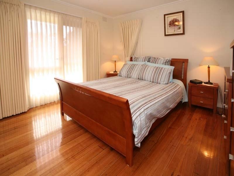 23 Crosby Drive, Glen Waverley VIC 3150