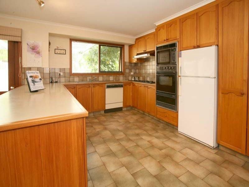 54 Torwood Avenue, Glen Waverley VIC 3150