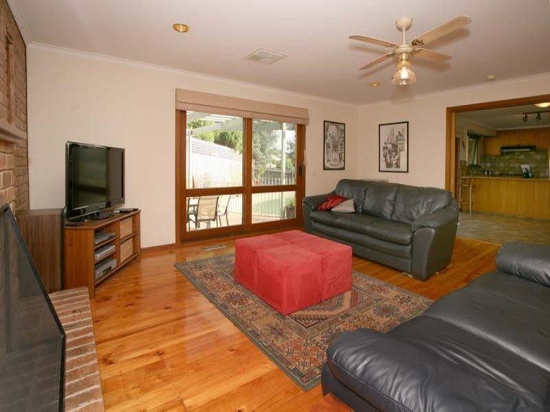 54 Torwood Avenue, Glen Waverley VIC 3150