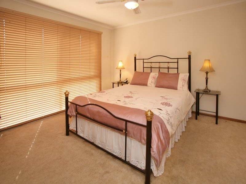 54 Torwood Avenue, Glen Waverley VIC 3150