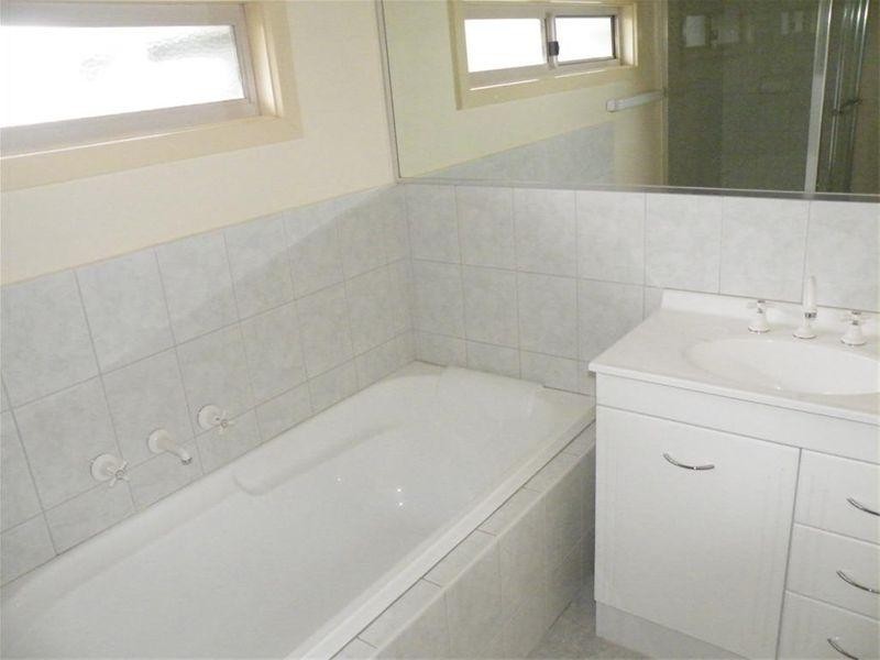 2/12 Beacon Street, Glen Waverley VIC 3150