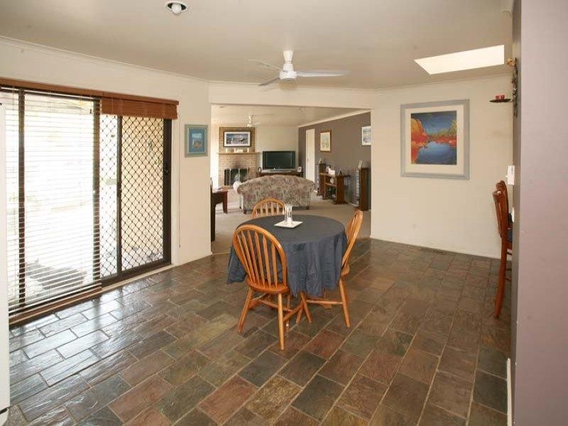 9 Maldon Court, Wheelers Hill VIC 3150