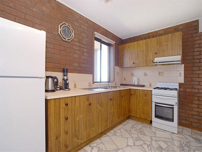 2 Cezanne Crescent, Wheelers Hill VIC 3150