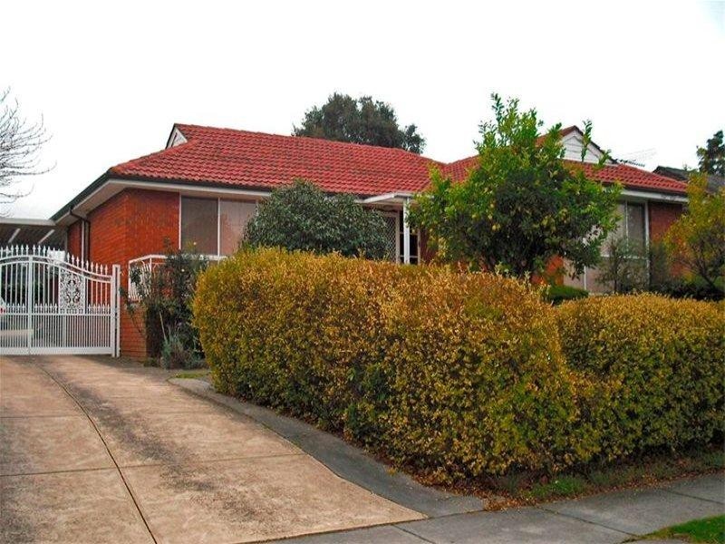 27 Brentwood Drive, Glen Waverley VIC 3150