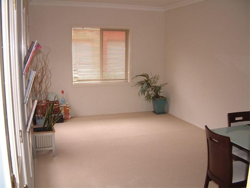 9/2 McKelvie Court, Glen Waverley VIC 3150