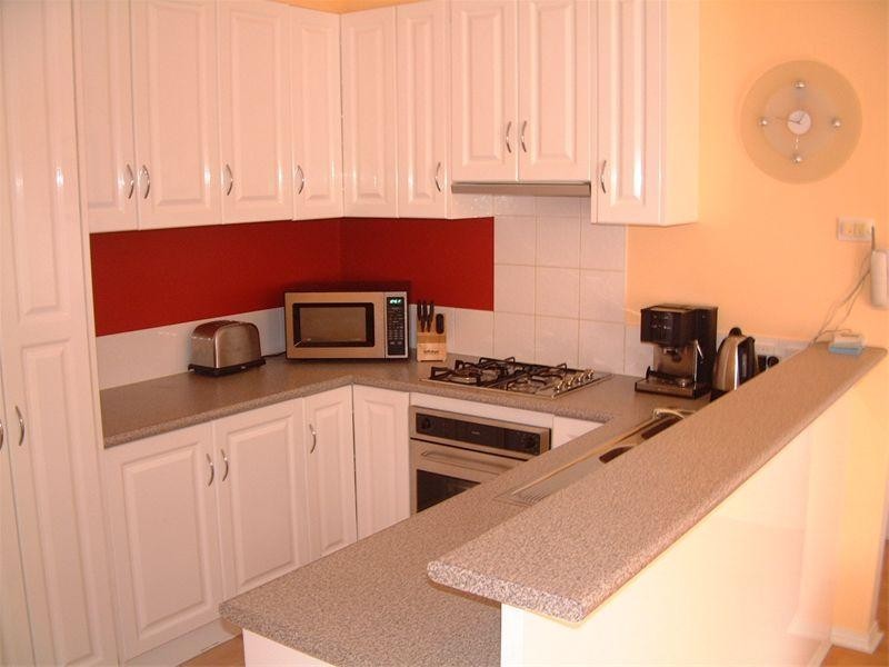 9/2 McKelvie Court, Glen Waverley VIC 3150