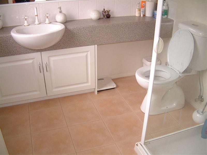 9/2 McKelvie Court, Glen Waverley VIC 3150