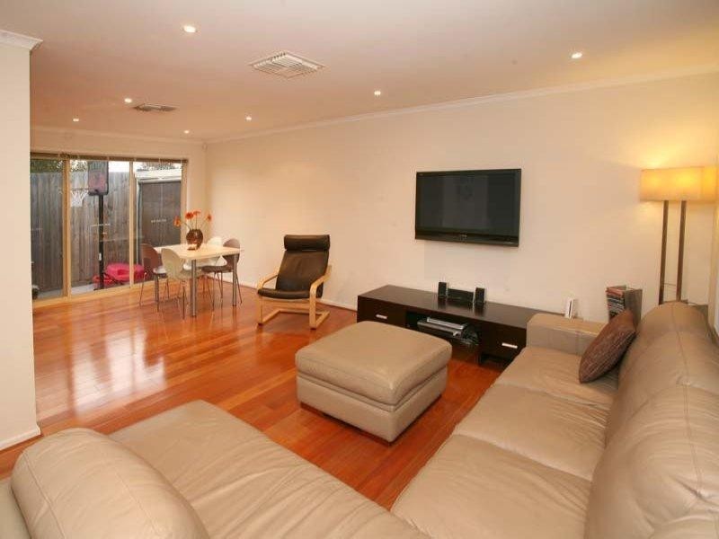 2/9 Surrey Road, Mount Waverley VIC 3149