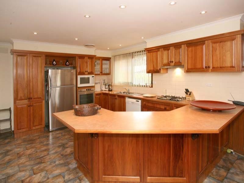 24 Marriott Parade, Glen Waverley VIC 3150