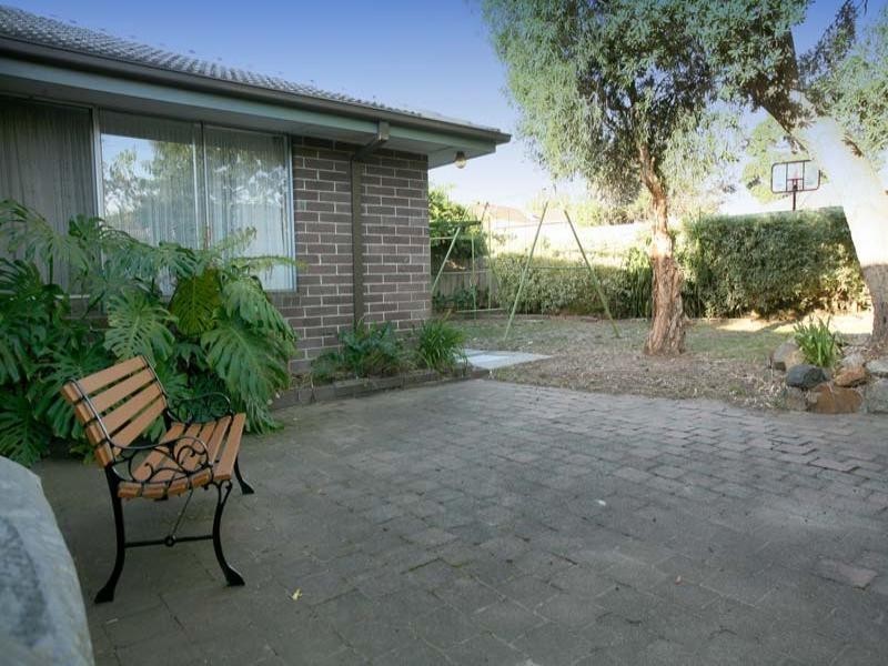 5 Cabal Court, Mulgrave VIC 3170