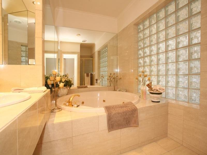 3 Annetta Court, Wheelers Hill VIC 3150