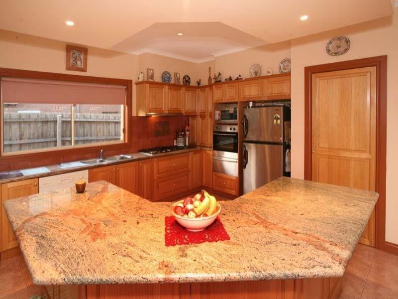 2 Wyuna Court, Wheelers Hill VIC 3150