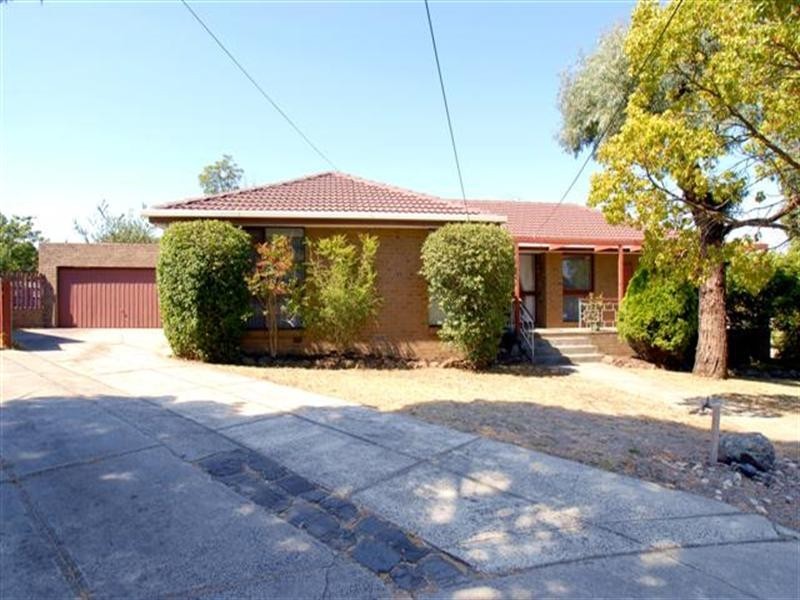 8 Warwick Court, Glen Waverley VIC 3150