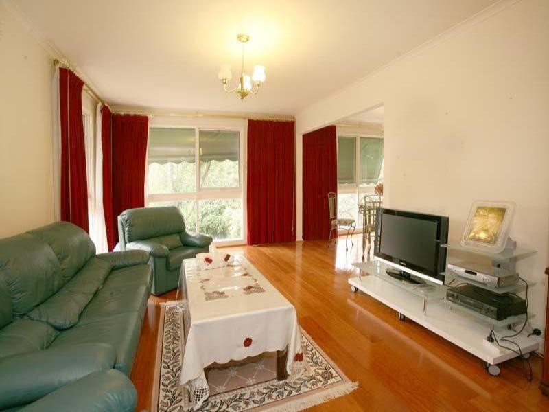 39 Bonview Crescent, Burwood East VIC 3151