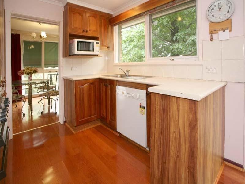 39 Bonview Crescent, Burwood East VIC 3151