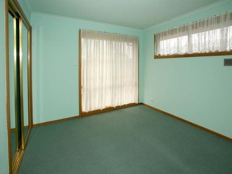 55 Tourmaline Crescent, Wheelers Hill VIC 3150