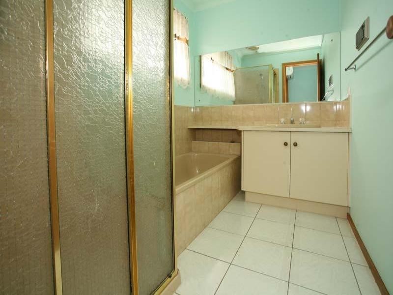 55 Tourmaline Crescent, Wheelers Hill VIC 3150