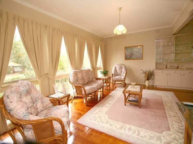 91 King Arthur Drive, Glen Waverley VIC 3150